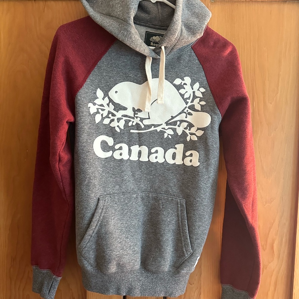 Roots Gray and Red Sweatshirt Hoodie Canada Design